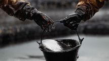 Стоимость нефти в понедельник продолжает падение