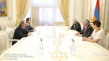 Նիկոլ Փաշինյանը և Սեմ Սիմոնյանը քննարկել են կրթության ոլորտում նոր ծրագրերին առնչվող հարցեր