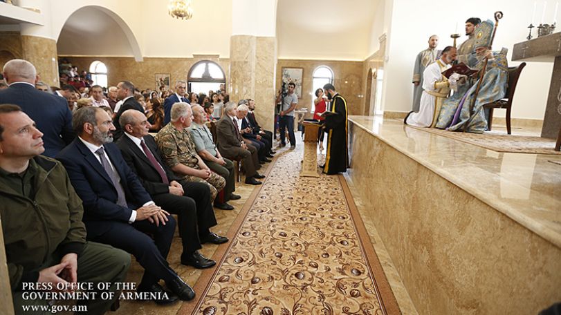 PM attends consecration ceremony of the newly-built church in Artsakh