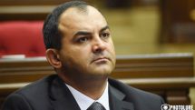 Генпрокурор Армении Артур Давтян представил ходатайство о лишении генерала-депутата Манвела Григоряна неприкосновенности