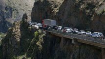 Vehicles accumulated at Upper Lars checkpoint on both sides of the border