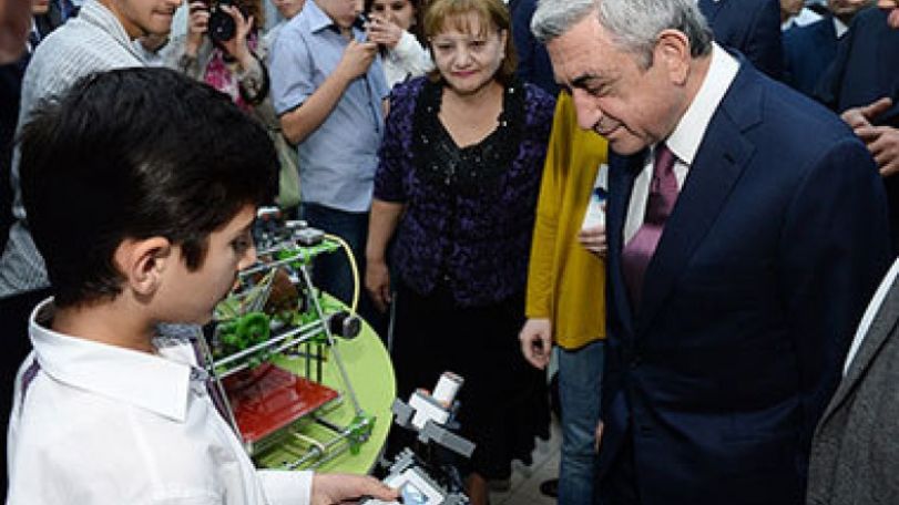 Հոբելյանական «ԴիջիԹեք էքսպո»-ին արված նվերը