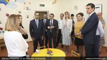 Спикер НС Армении, омбудсмен и министры посетили детсад с новой моделью инклюзивного образования