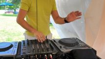 Azerbaijani DJ detained for 10 days for playing Armenian music