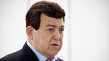 Певец Иосиф Кобзон впал в кому