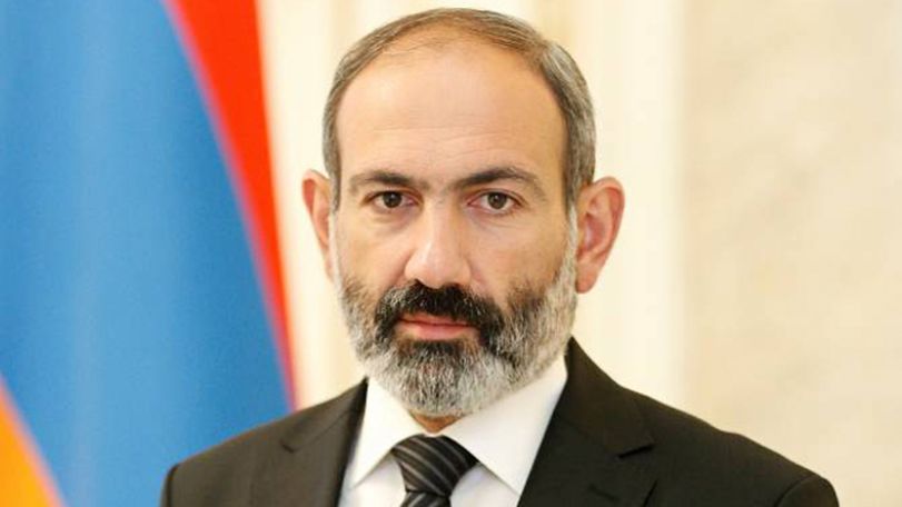 Armenia’s Pashinyan offers condolences over Arsene Tchakarian’s death