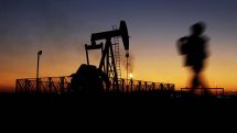 Мировые цены на нефть растут во вторник утром