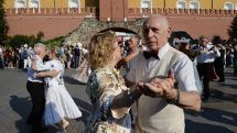Американские ученые назвали суточную долю углеводов для увеличения продолжительности жизни