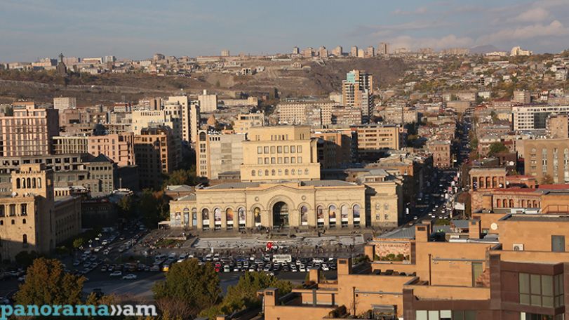 Արձանաշինություն Հրապարակում