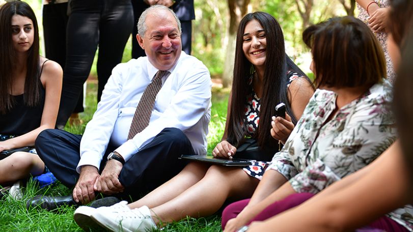 President calls on schoolchildren to make “our small but precious Fatherland one of the best countries in the world”