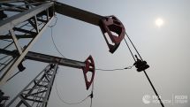 Мировые цены на нефть во вторник торгуются без единой динамики
