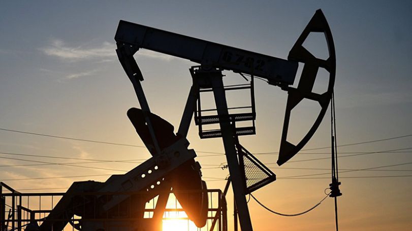 Мировые цены на нефть в четверг утром снижаются