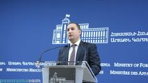 Тигран Балаян: Глава МИД Армении Зограб Мнацаканян не поедет с премьером в Душанбе, останется в Нью-Йорке