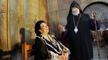 Montserrat Caballé, renowned Spanish soprano, dies at 85