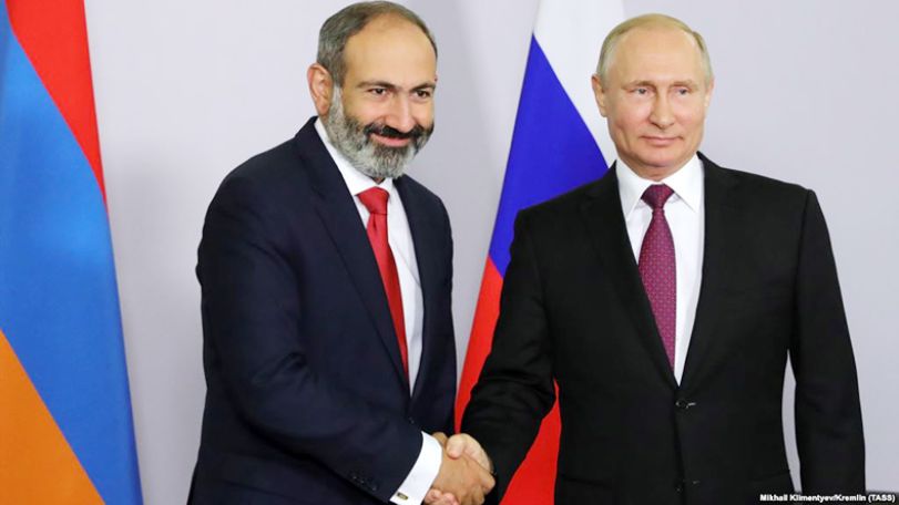 Pashinyan congratulates Putin on birthday