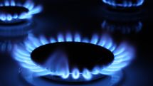 Россия до конца 2018 года будет поставлять газ в Армению за $150