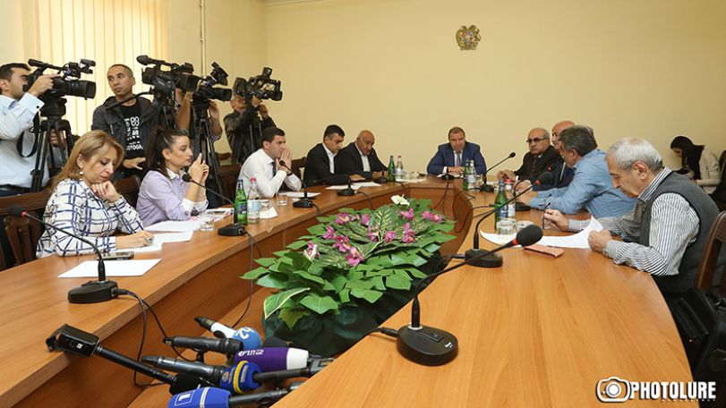 Թե գազի, թե էլեկտրաէներգիայի սակագինը կարելի է իջեցնել 10-15 տոկոս. պատգամավոր