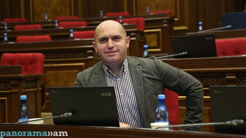 А. Ашотян: Люди даже к заготовке компотов готовятся дольше, а здесь за 24 часа хотят провести поправки в Избирательный кодекс Армении
