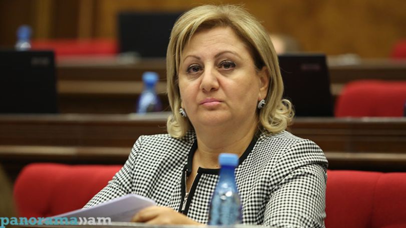 Депутат от РПА Рузанна Мурадян подала спикеру НС Армении письменное прошение об отставке