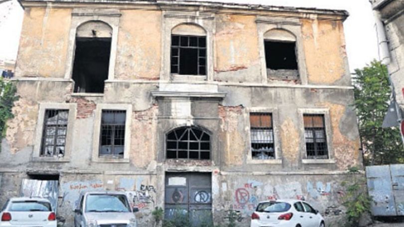 Historic Armenian school building in Istanbul may turn into hotel