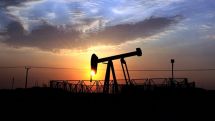 Цена на нефть марки Brent впервые с 20 августа опустилась ниже 72 долларов за баррель