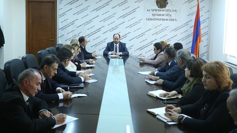 ԿԳՆ. Դպրոցներում քաղաքական որևէ ուժի օգտին քարոզչություն անողները՝ խստորեն կպատժվեն