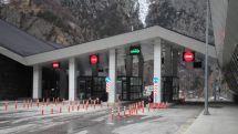 Լարսը բաց է միայն թեթև մարդատար ավոտմեքենաների համար