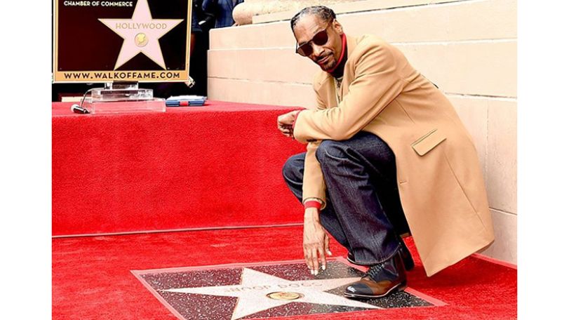 Snoop Dogg-ը Փառքի ճեմուղում  աստղ ստանալու ժամանակ շնորհակալություն է հայտնել ինքն իրեն