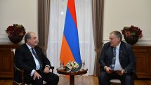 Армен Саркисян на встрече с Константином Затулиным: Армяно-российские отношения нуждаются в обновлении и расширении