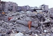«30 лет спустя»: В Армении сегодня вспоминают жертв Спитакского землетрясения