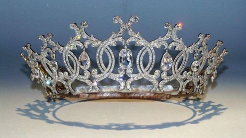 Four arrested over diamond tiara theft