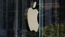 Акции американской технологической корпорации Apple упали на 9,4%