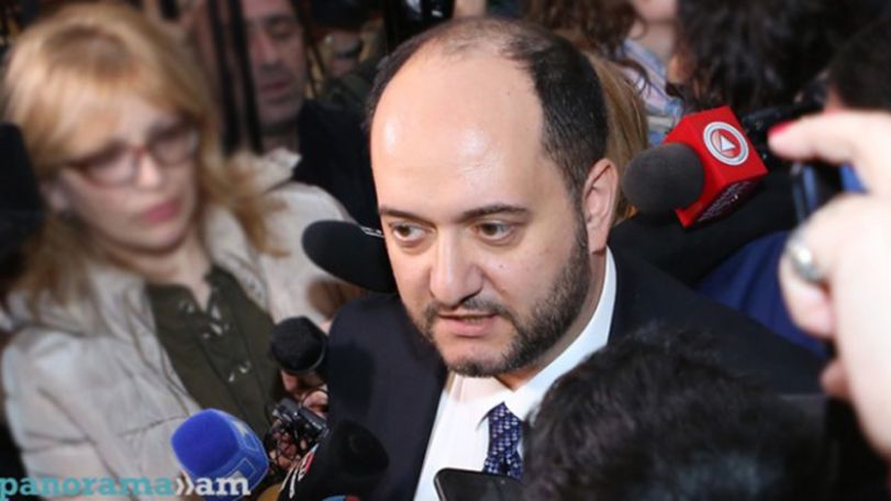 Լայվ կանեմ, կպարզաբանեմ. ԿԳ նախարար