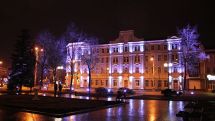 Bomb threat in Moscow malls proven false