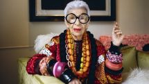 В США 97-летняя женщина стала моделью