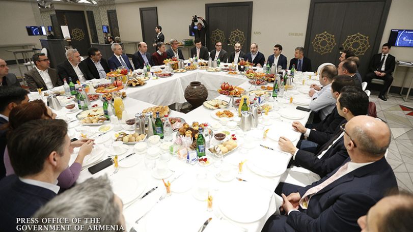 Փաշինյանն աշխատանքային նախաճաշ է ունեցել ՏՏ ոլորտի ներկայացուցիչների հետ