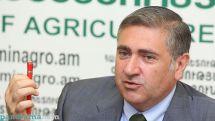 Артур Хачатрян: Для однопартийного правительства подобная программа просто неприемлема