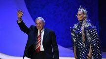 Legendary goalkeeper Gordon Banks dies aged 81