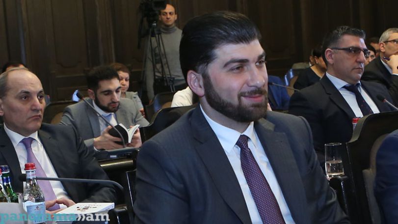 Ուզում եմ ինձ ուշադիր նայեն,ես ձերբակալվողի նմա՞ն եմ. Սանասարյան