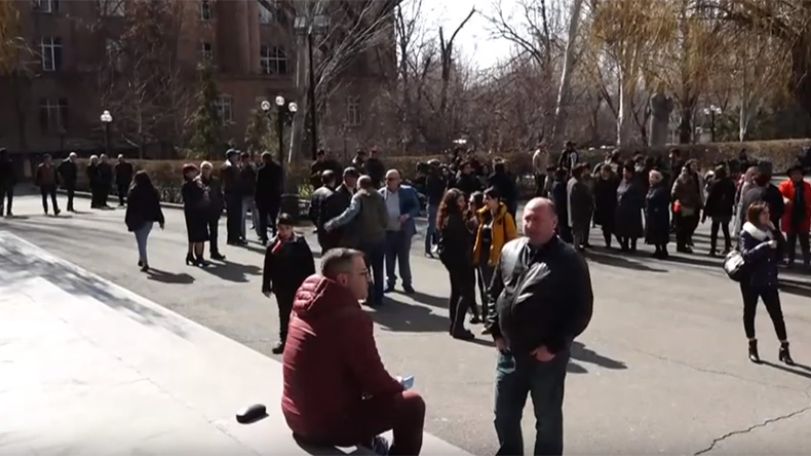 «Քաղաքական հետապնդումներ». բողոքի ակցիա ԵՊՀ դիմաց