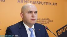 «Результат разделения на своих и чужих»: А. Ашотян прокомментировал инцидент с нападением на Нарека Маляна
