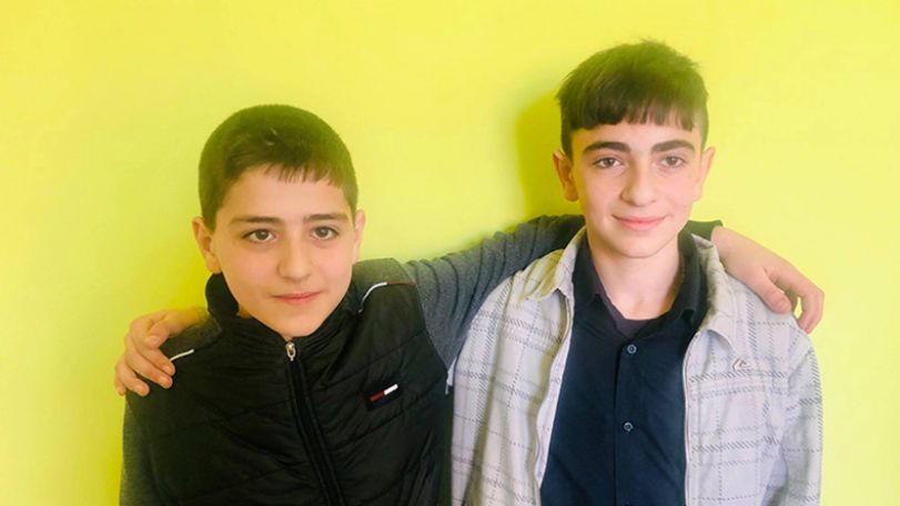 В Лорийской области Армении автомобиль упал в реку Тандзут: на помощь к пострадавшим пришли 8-классники