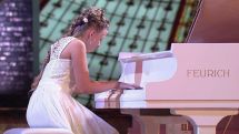 14-летняя пианистка Ева Геворгян хочет получить гражданство Армении