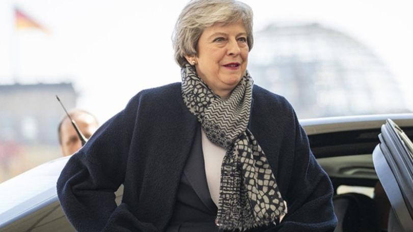 Angela Merkel rolls out red carpet for Theresa May … but doesn’t greet her