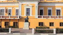 Crimea to establish museum district on the basis of Aivazovsky Gallery