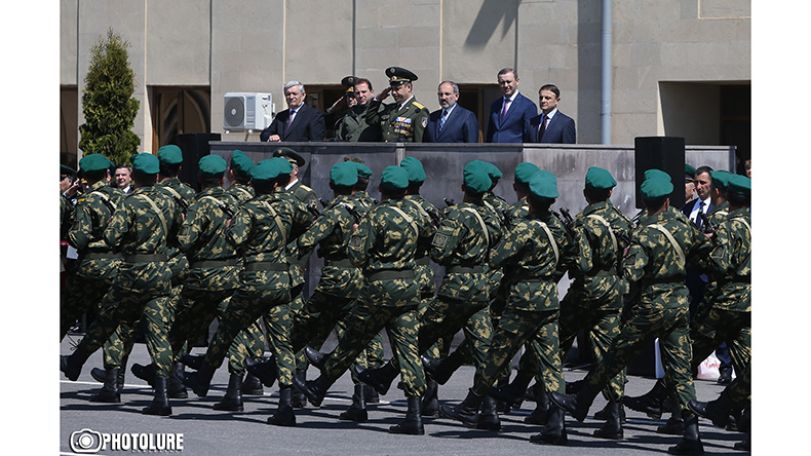 Премьер Никол Пашинян поблагодарил всех пограничников, защищающих границы Армении