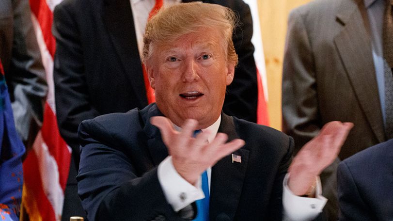 Oil falls after Trump presses OPEC to make up for Iranian sanctions
