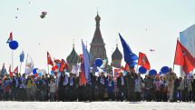 Over 100,000 take part in May 1 demonstration in Moscow