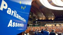 PACE monitors express concern at Armenian PM's call to block courts