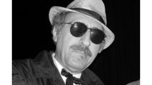 Leon Redbone, acclaimed singer and guitarist of Armenian origin, dies in Toronto